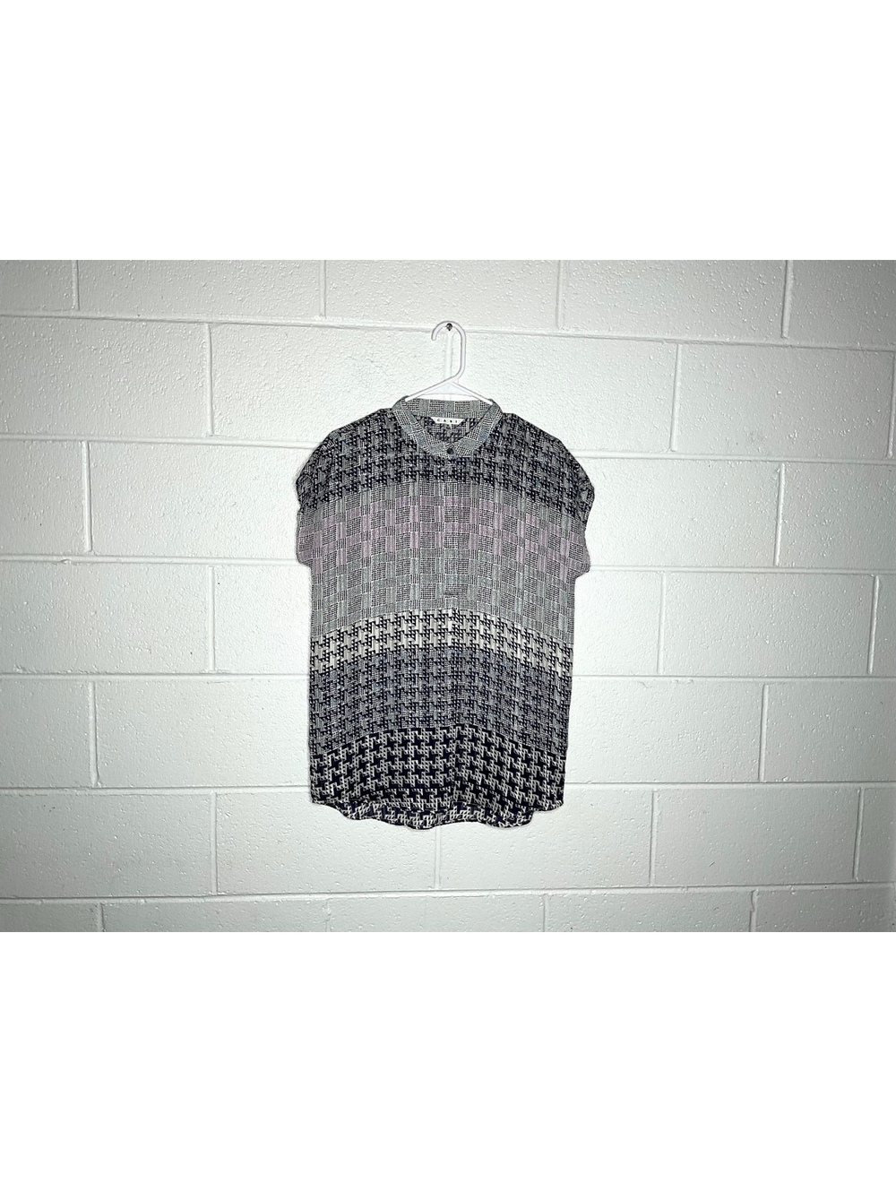 CAbi Chiffon Geometric Pattern Cap Sleeve Top